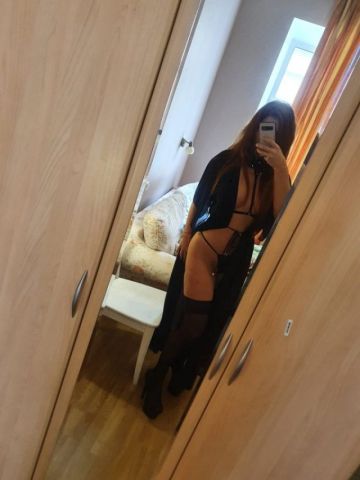 Полина